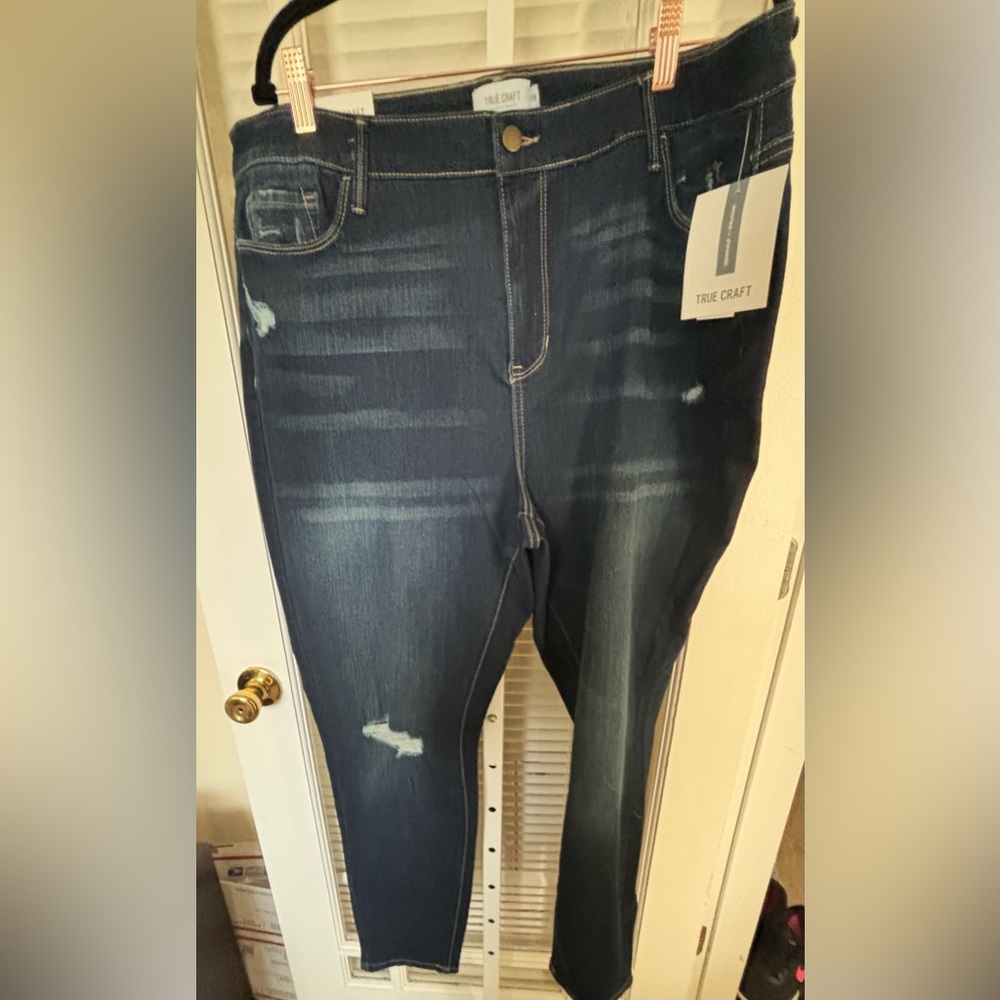 True Craft Distressed Jeans-18W